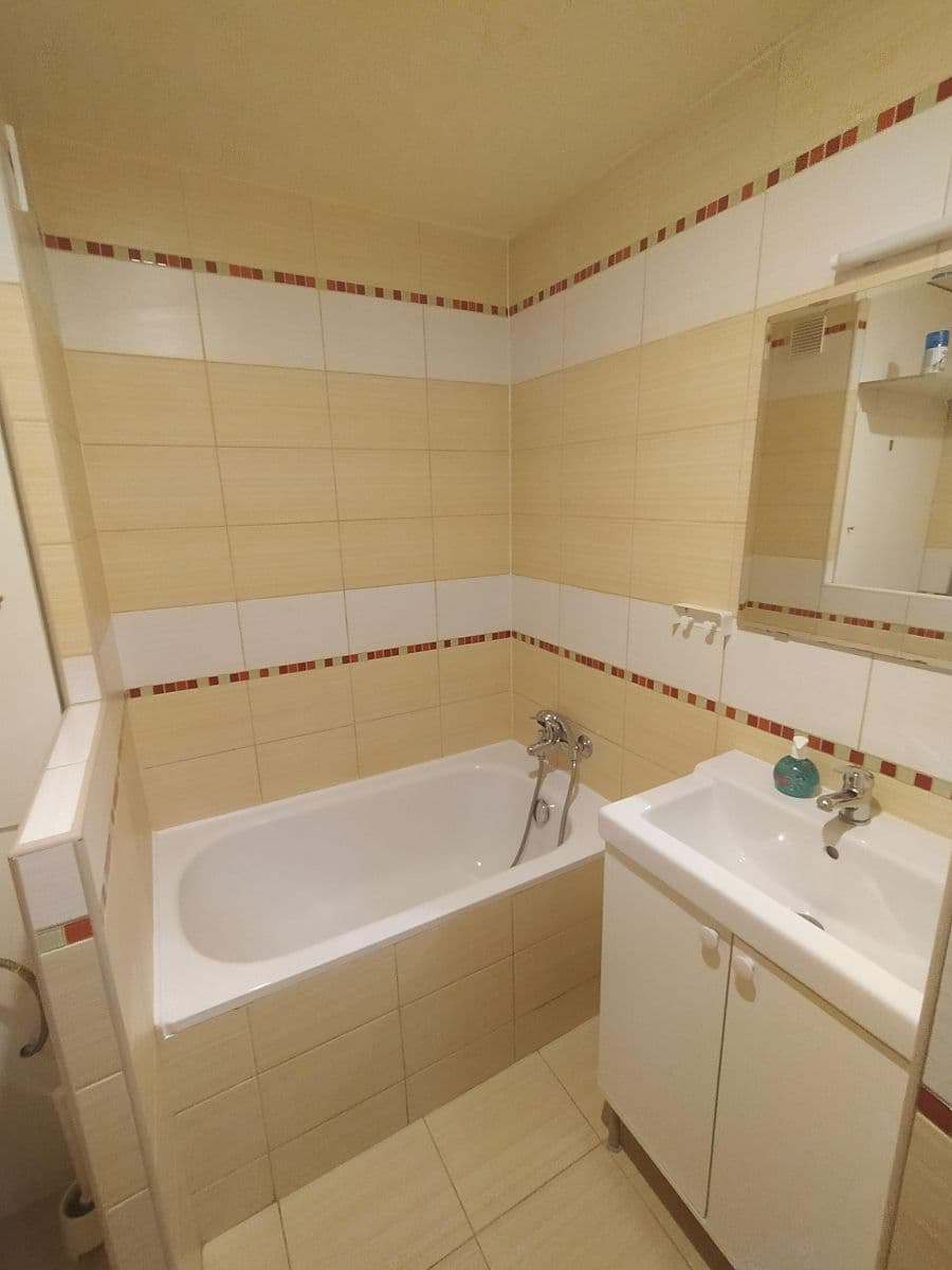 Prenájom bytu 1-izbový 34 m², Jana Opletala, Most, Ústecký kraj Prenájom bytu 1-izbový 34 m², Jana Opletala, Most, Ústecký kraj