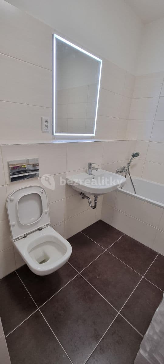 Prenájom bytu 2-izbový 72 m², Čerpadlová, Praha, Praha Prenájom bytu 2-izbový 72 m², Čerpadlová, Praha, Praha