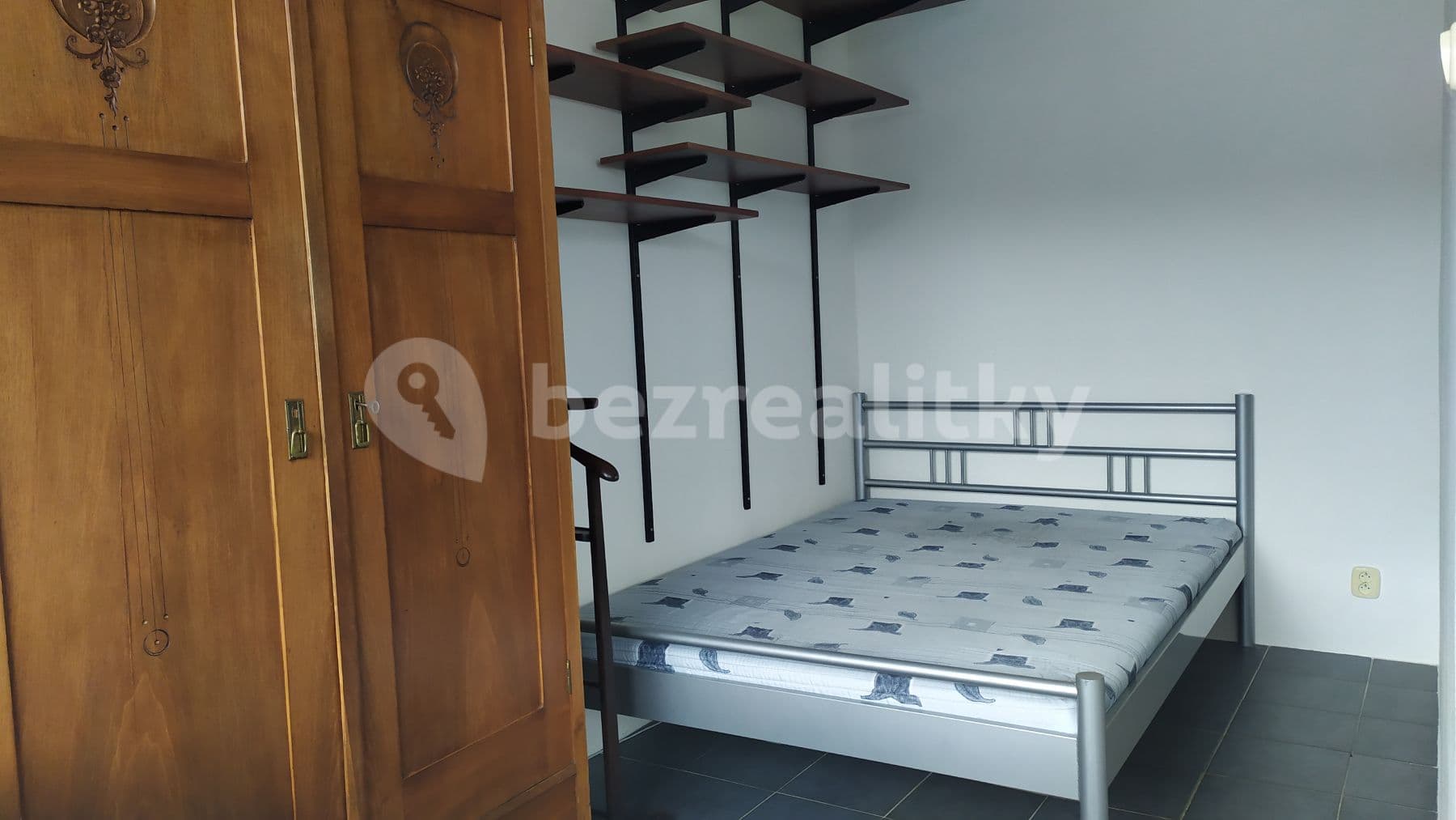 Prenájom bytu 1-izbový 34 m², Molákova, Praha, Praha Prenájom bytu 1-izbový 34 m², Molákova, Praha, Praha