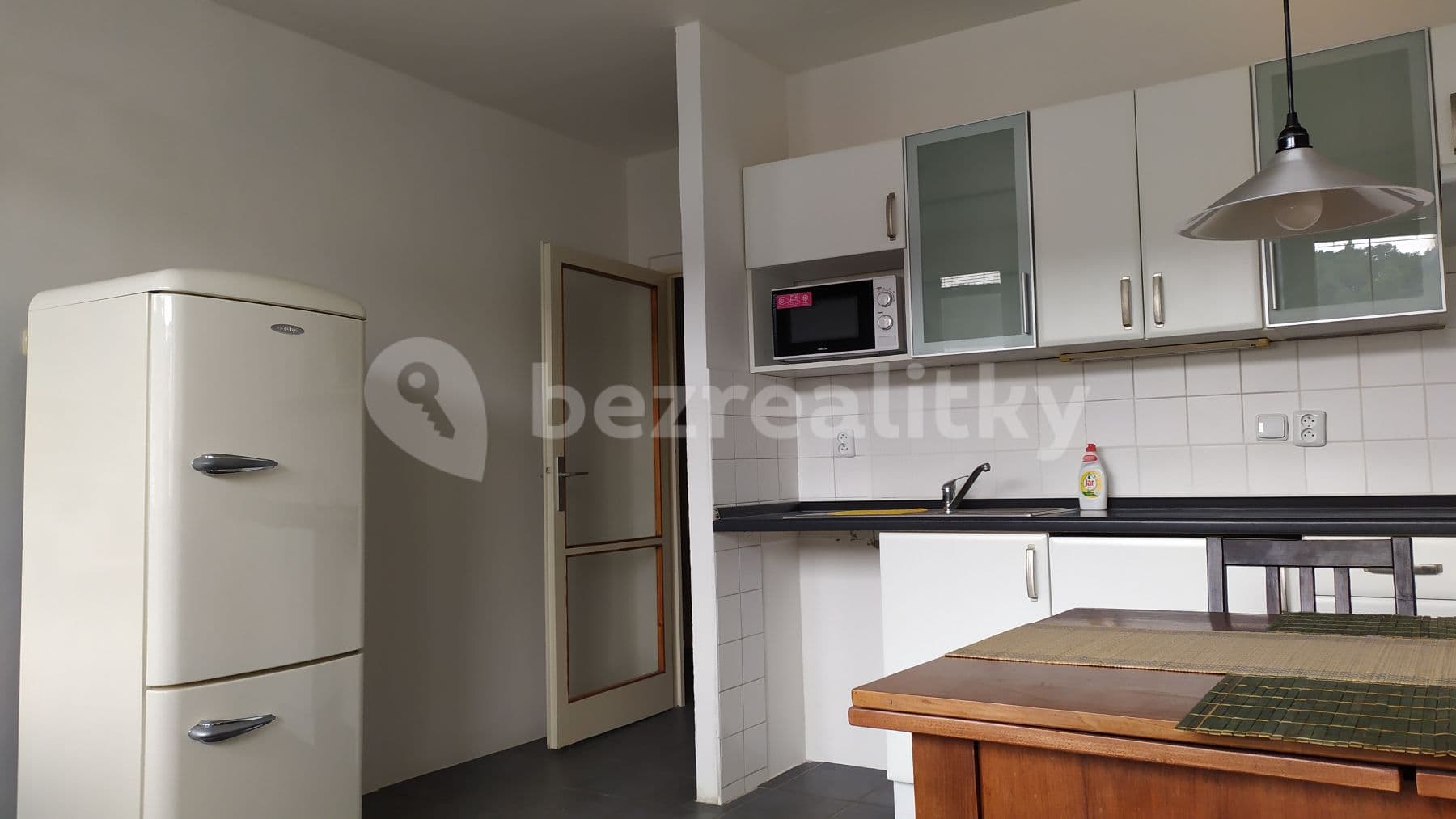 Prenájom bytu 1-izbový 34 m², Molákova, Praha, Praha Prenájom bytu 1-izbový 34 m², Molákova, Praha, Praha