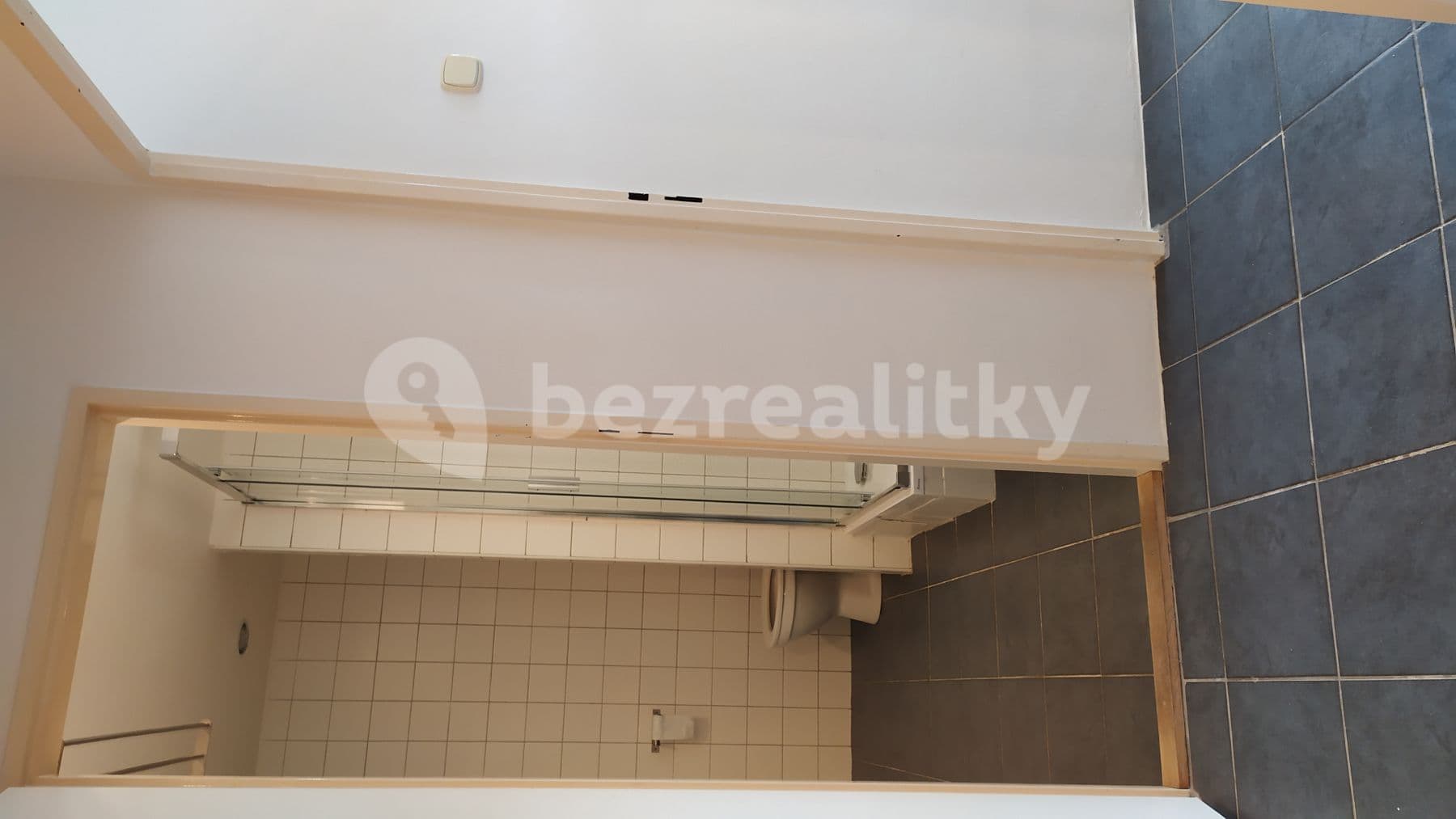 Prenájom bytu 1-izbový 34 m², Molákova, Praha, Praha Prenájom bytu 1-izbový 34 m², Molákova, Praha, Praha