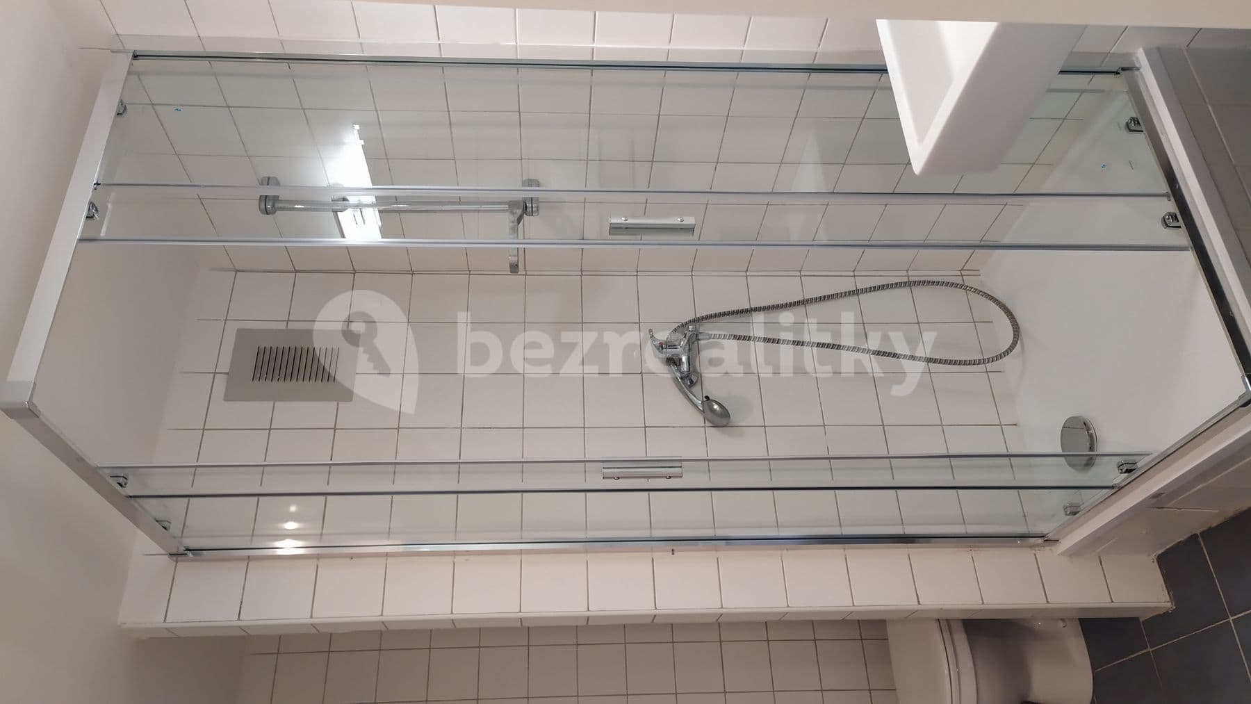 Prenájom bytu 1-izbový 34 m², Molákova, Praha, Praha Prenájom bytu 1-izbový 34 m², Molákova, Praha, Praha