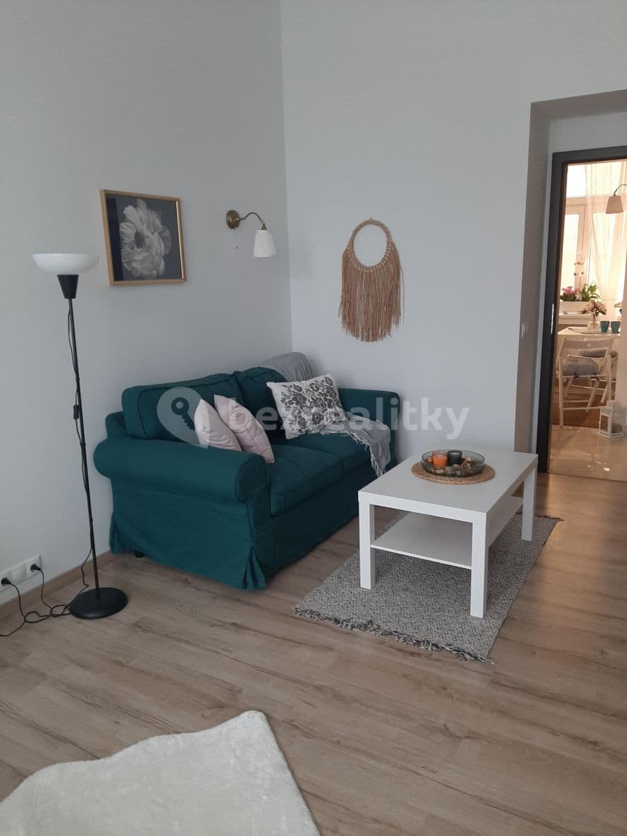 Prenájom bytu 1-izbový 35 m², Nuselská, Praha, Praha Prenájom bytu 1-izbový 35 m², Nuselská, Praha, Praha