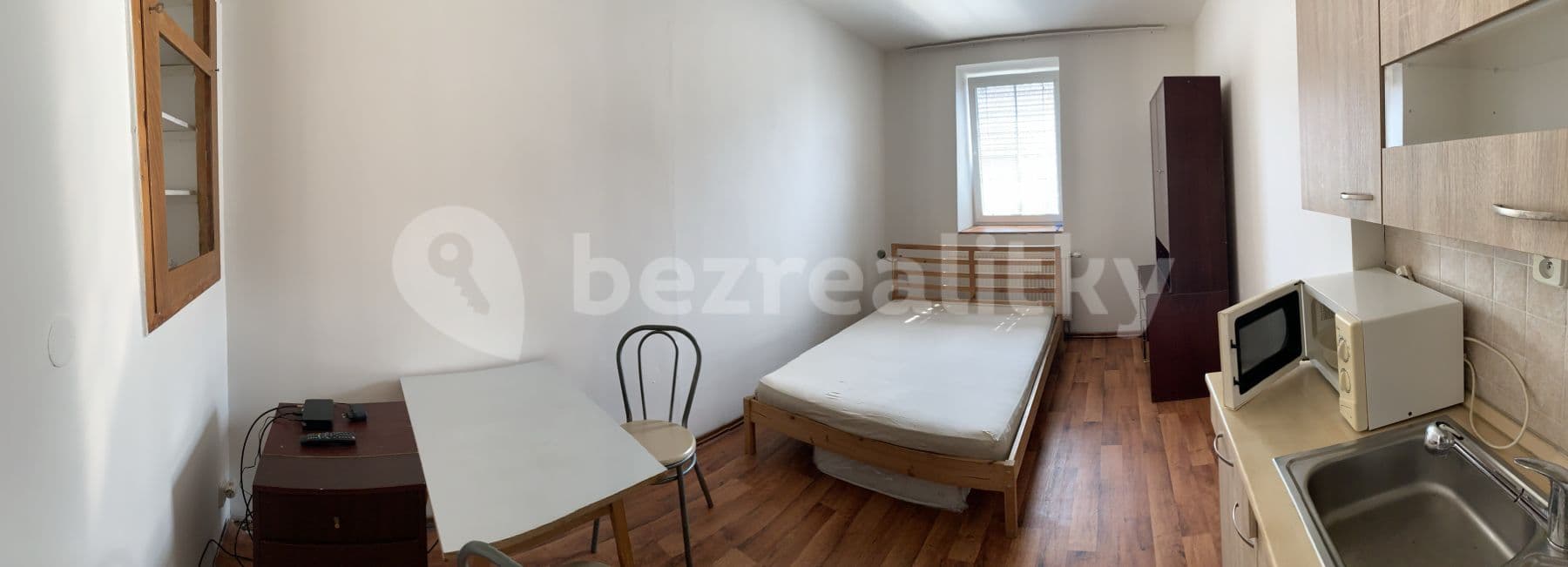 Prenájom bytu 1-izbový 20 m², Praha, Praha Prenájom bytu 1-izbový 20 m², Praha, Praha