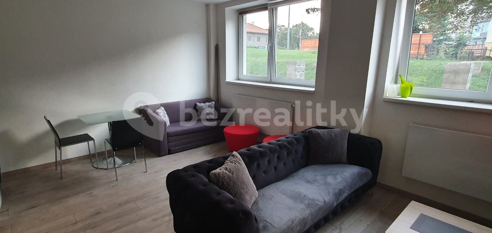 Prenájom bytu 1-izbový 33 m², Limuzská, Praha, Praha Prenájom bytu 1-izbový 33 m², Limuzská, Praha, Praha