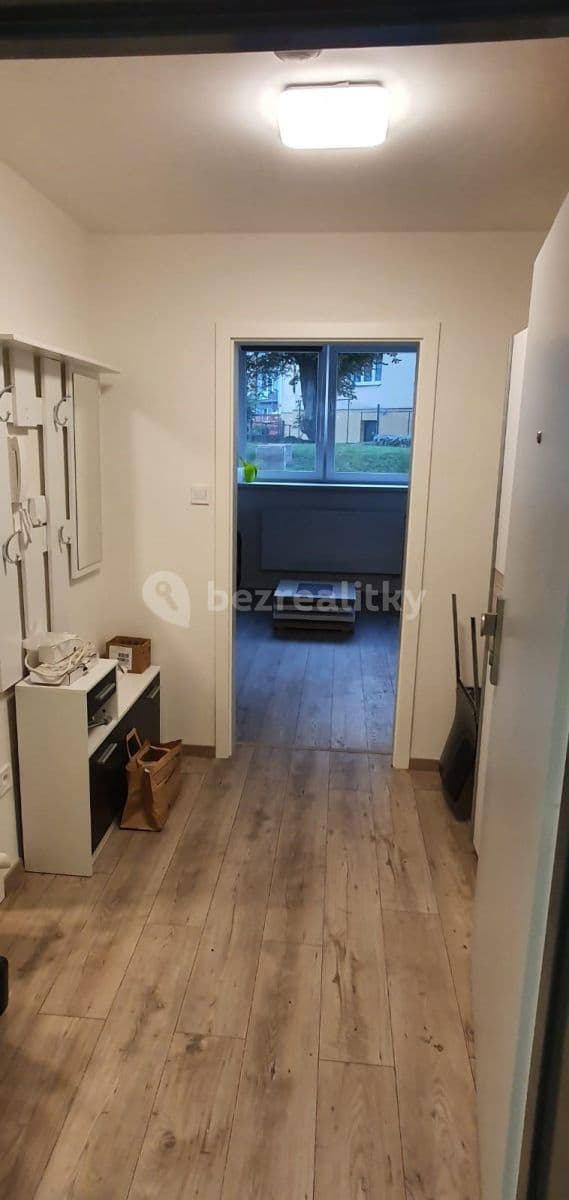 Prenájom bytu 1-izbový 33 m², Limuzská, Praha, Praha Prenájom bytu 1-izbový 33 m², Limuzská, Praha, Praha