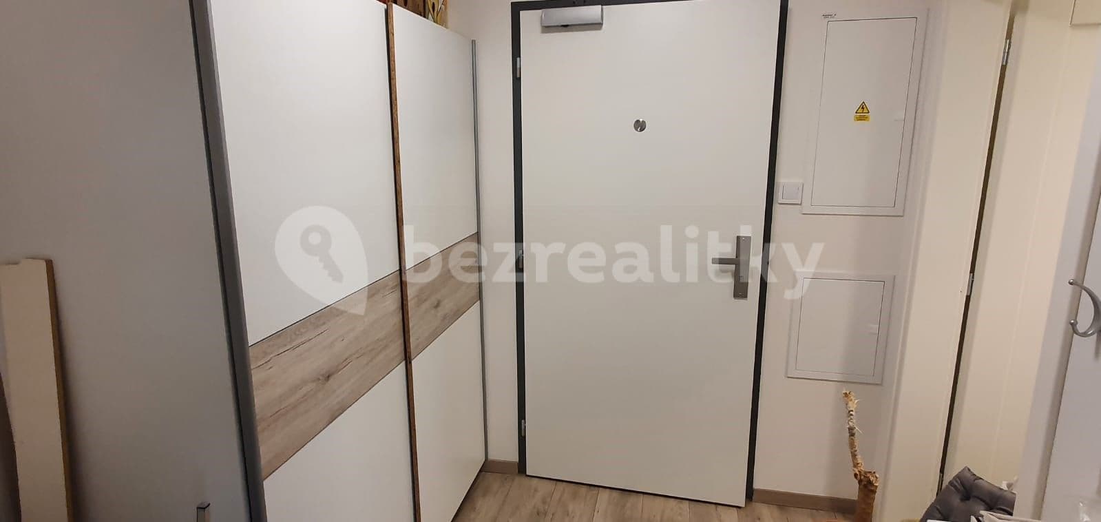 Prenájom bytu 1-izbový 33 m², Limuzská, Praha, Praha Prenájom bytu 1-izbový 33 m², Limuzská, Praha, Praha
