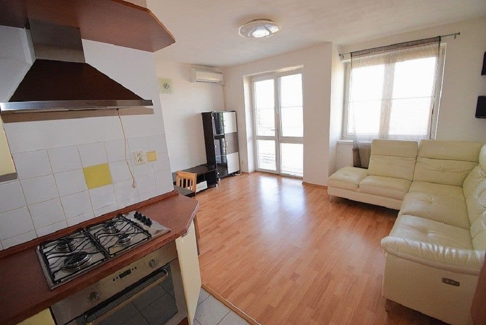 Predaj bytu 2-izbový 62 m², Modletice, Středočeský kraj Predaj bytu 2-izbový 62 m², Modletice, Středočeský kraj