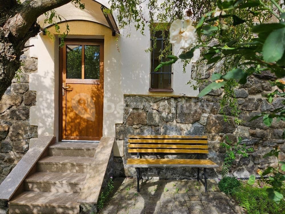 Prenájom bytu 1-izbový 40 m², Tismenická, Tábor, Jihočeský kraj Prenájom bytu 1-izbový 40 m², Tismenická, Tábor, Jihočeský kraj