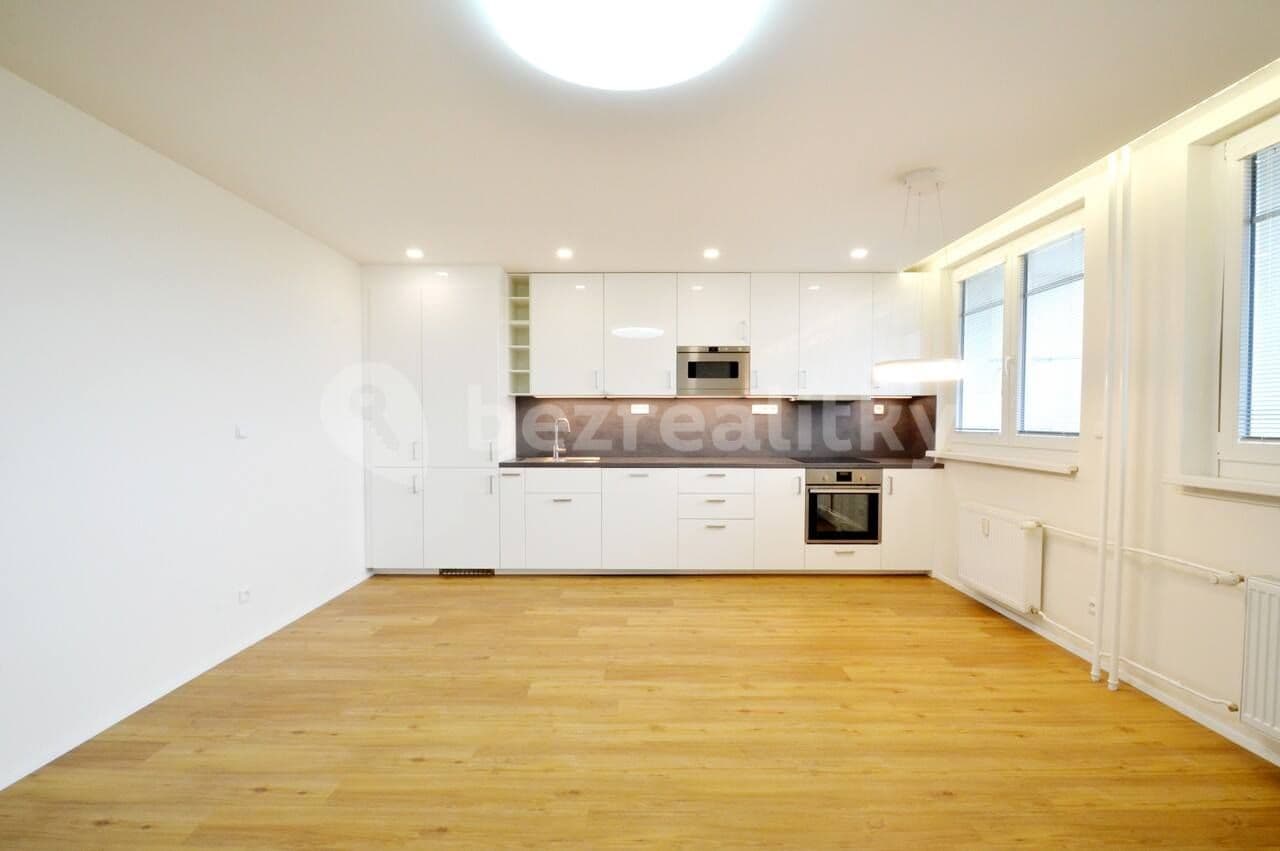 Prenájom bytu 3-izbový 80 m², Jiránkova, Praha, Praha Prenájom bytu 3-izbový 80 m², Jiránkova, Praha, Praha