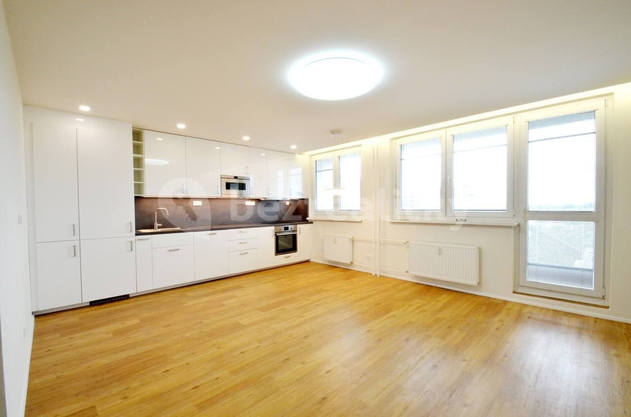 Prenájom bytu 3-izbový 80 m², Jiránkova, Praha, Praha Prenájom bytu 3-izbový 80 m², Jiránkova, Praha, Praha