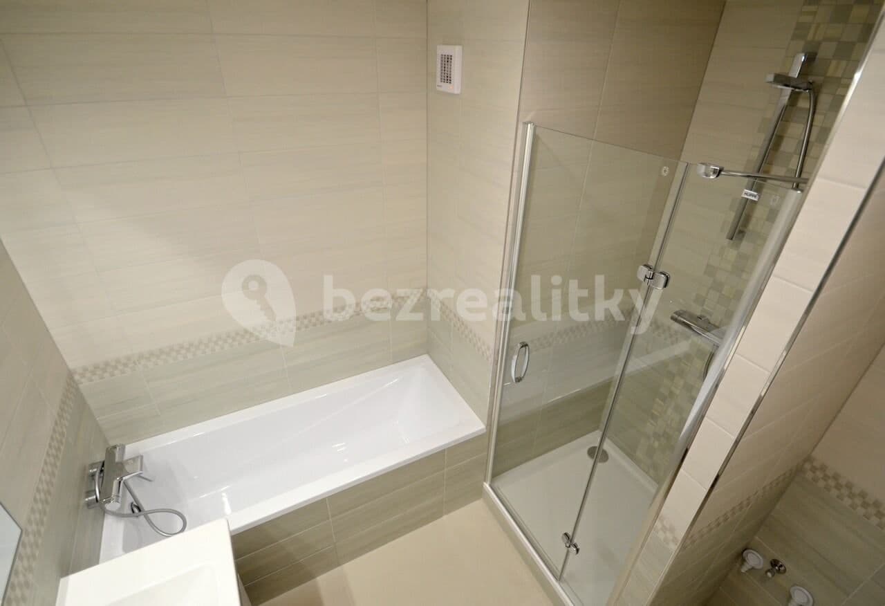 Prenájom bytu 3-izbový 80 m², Jiránkova, Praha, Praha Prenájom bytu 3-izbový 80 m², Jiránkova, Praha, Praha