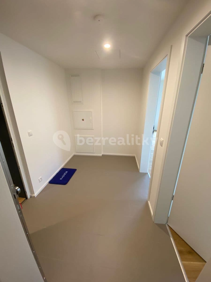 Prenájom bytu 2-izbový 56 m², Ramonova, Praha, Praha Prenájom bytu 2-izbový 56 m², Ramonova, Praha, Praha