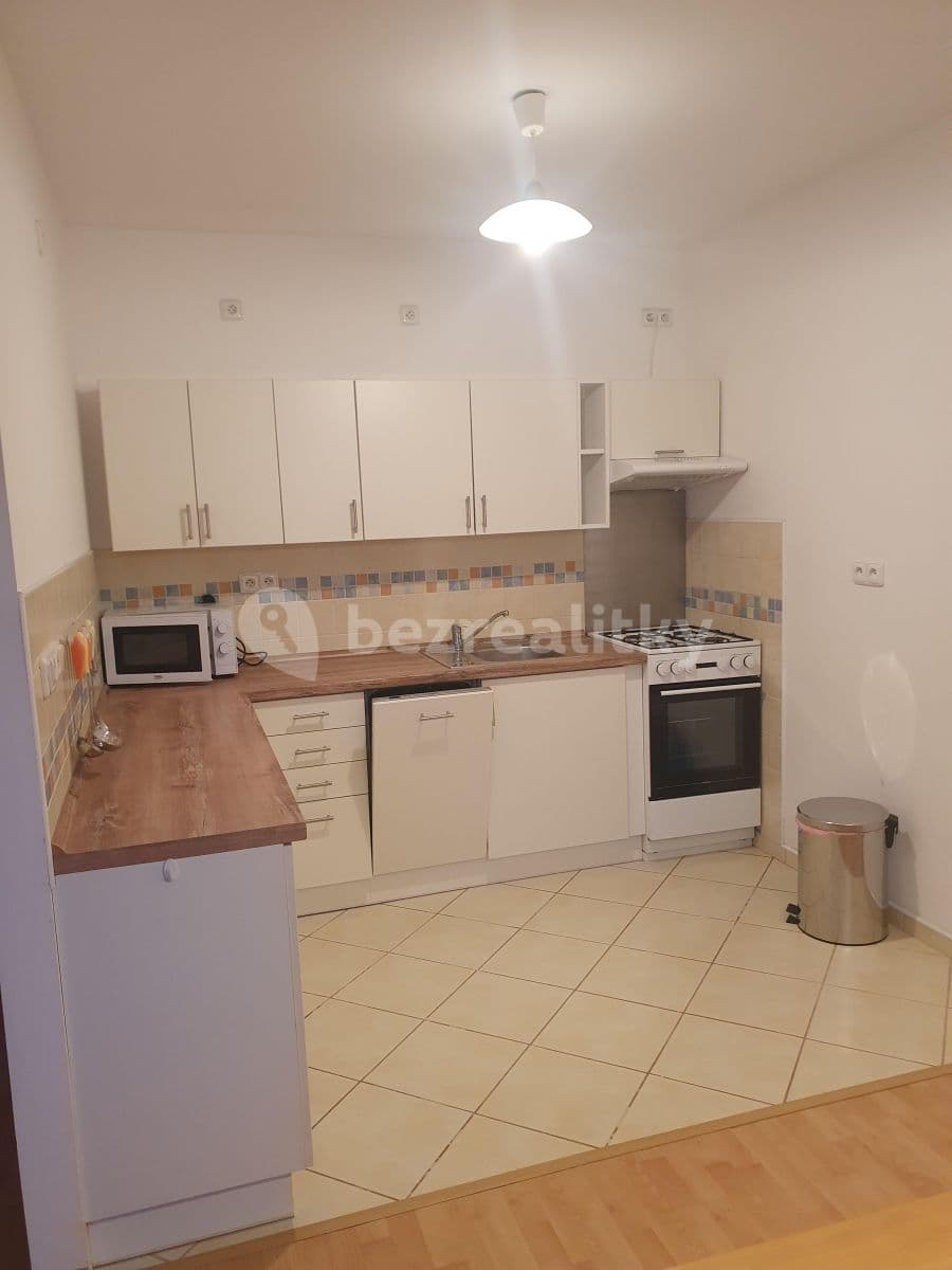 Prenájom bytu 3-izbový 68 m², Březinova, Kolín, Středočeský kraj Prenájom bytu 3-izbový 68 m², Březinova, Kolín, Středočeský kraj