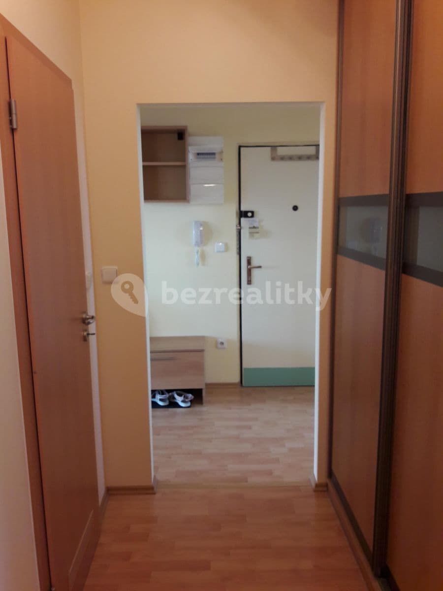 Prenájom bytu 3-izbový 68 m², Březinova, Kolín, Středočeský kraj Prenájom bytu 3-izbový 68 m², Březinova, Kolín, Středočeský kraj