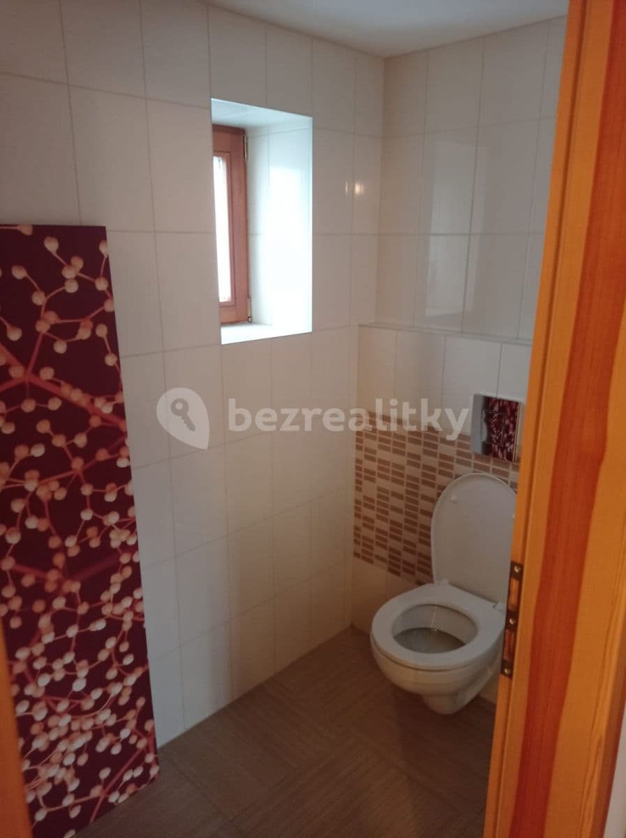 Prenájom bytu 2-izbový 42 m², Pod Dálnicí, Králův Dvůr, Středočeský kraj Prenájom bytu 2-izbový 42 m², Pod Dálnicí, Králův Dvůr, Středočeský kraj