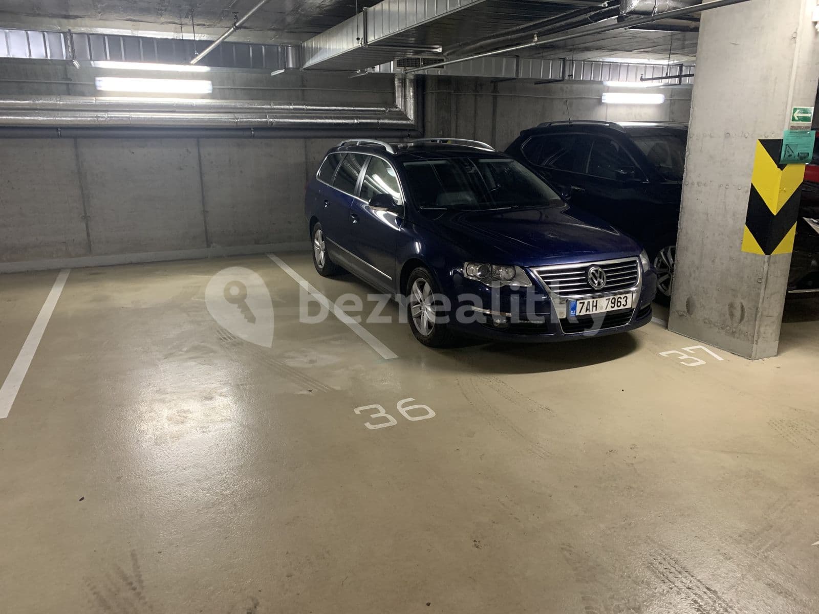 Prenájom garáže 15 m², Praha, Praha Prenájom garáže 15 m², Praha, Praha