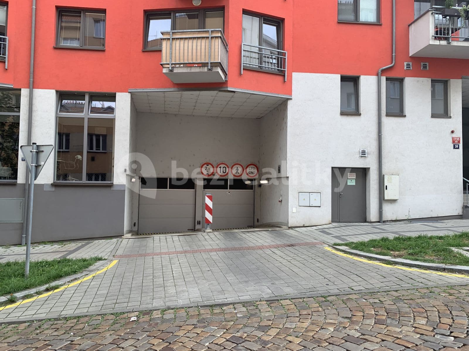 Prenájom garáže 15 m², Praha, Praha Prenájom garáže 15 m², Praha, Praha