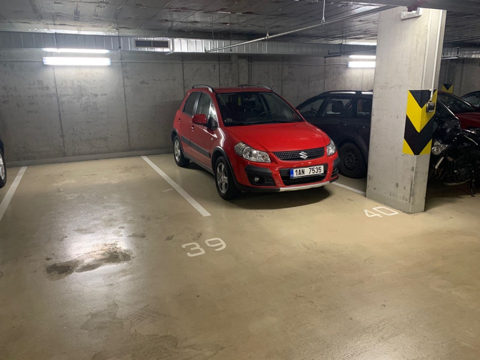 Prenájom garáže 15 m², Praha, Praha Prenájom garáže 15 m², Praha, Praha