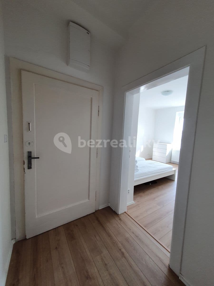 Prenájom bytu 2-izbový 45 m², Čimická, Praha, Praha Prenájom bytu 2-izbový 45 m², Čimická, Praha, Praha
