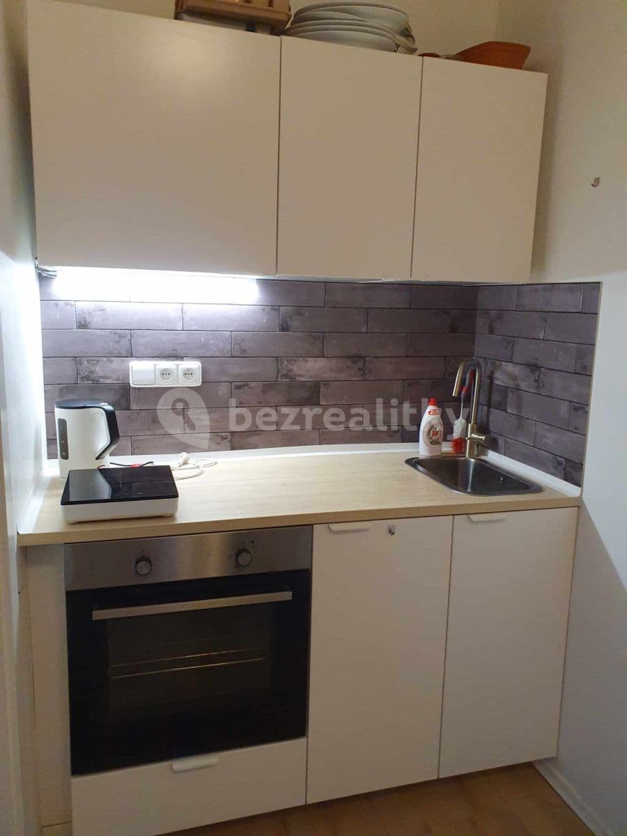 Prenájom bytu 2-izbový 45 m², Čimická, Praha, Praha Prenájom bytu 2-izbový 45 m², Čimická, Praha, Praha