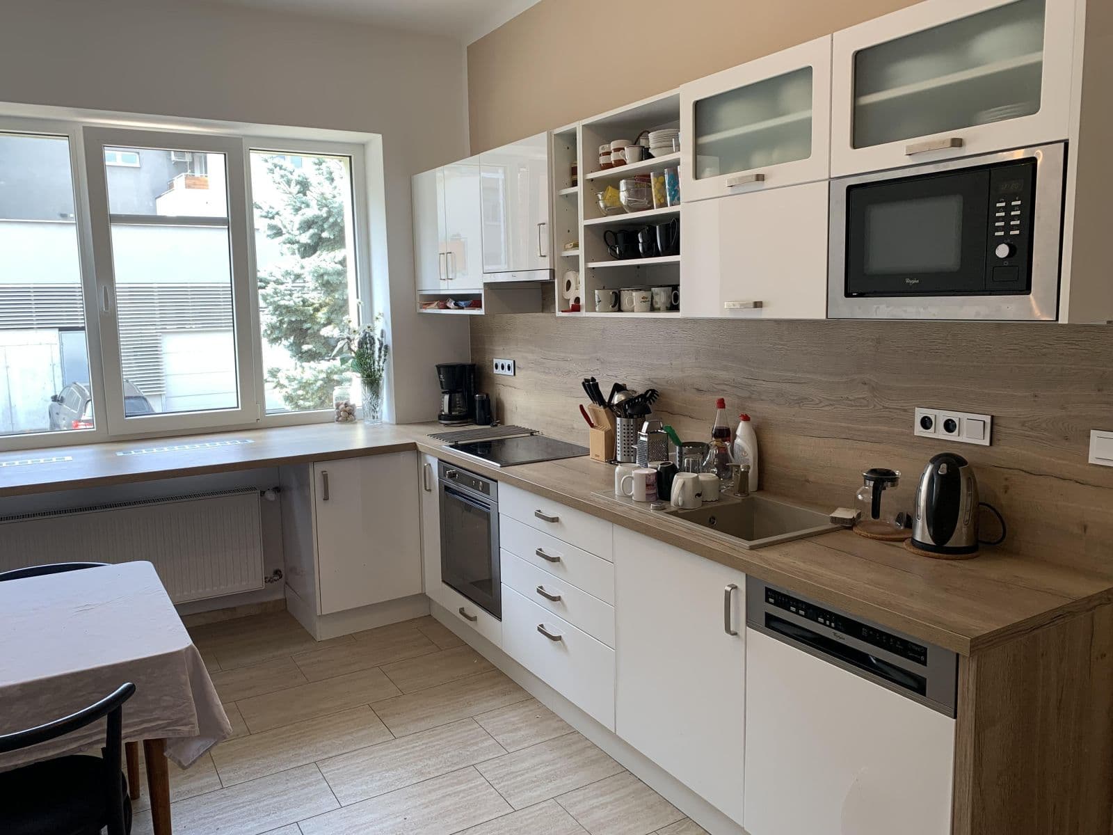 Prenájom bytu 2-izbový 75 m², Mišákova, Olomouc, Olomoucký kraj Prenájom bytu 2-izbový 75 m², Mišákova, Olomouc, Olomoucký kraj