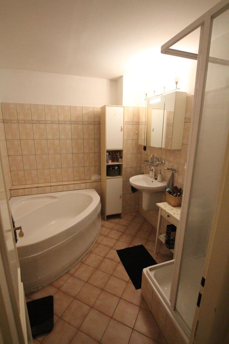 Prenájom bytu 4-izbový 145 m², Krátkého, Praha, Praha Prenájom bytu 4-izbový 145 m², Krátkého, Praha, Praha
