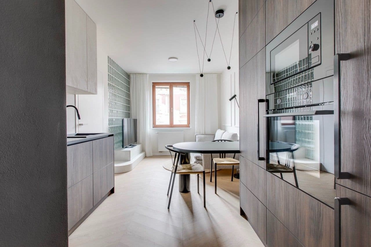 Prenájom bytu 2-izbový 43 m², Husitská, Praha, Praha Prenájom bytu 2-izbový 43 m², Husitská, Praha, Praha