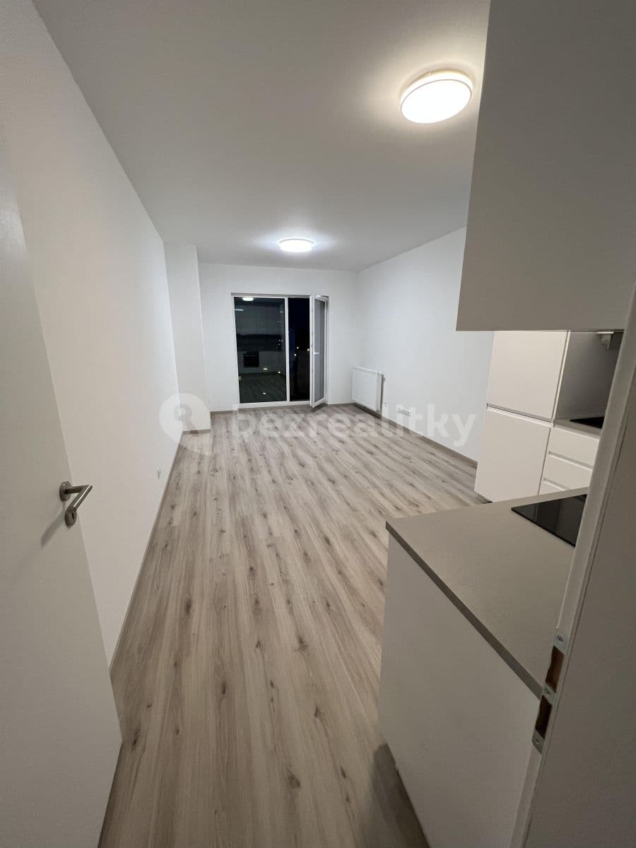 Prenájom bytu 1-izbový 32 m², Kovářská, Praha, Praha Prenájom bytu 1-izbový 32 m², Kovářská, Praha, Praha