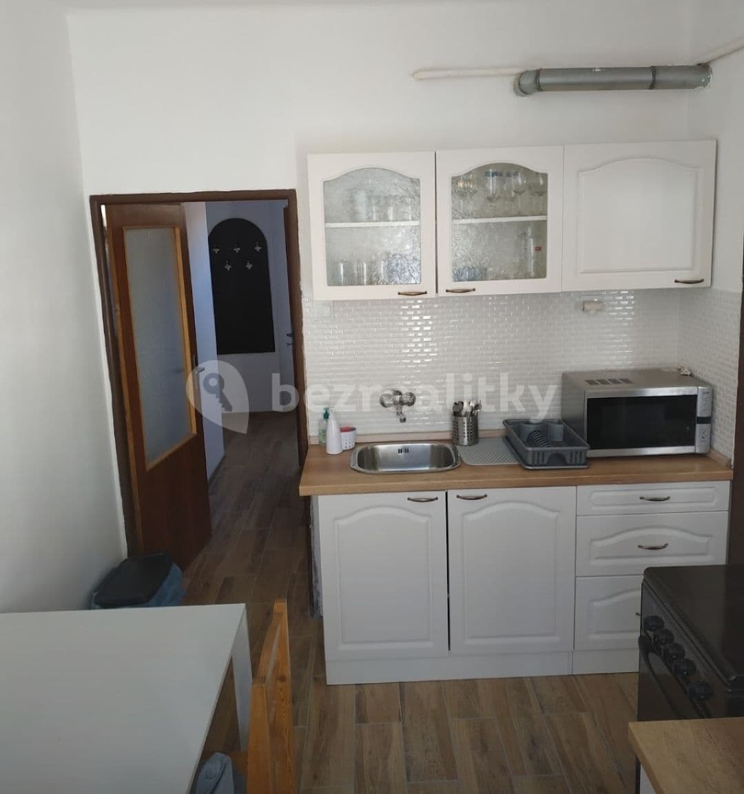 Prenájom bytu 2-izbový 49 m², Karlova Ves, Bratislavský kraj