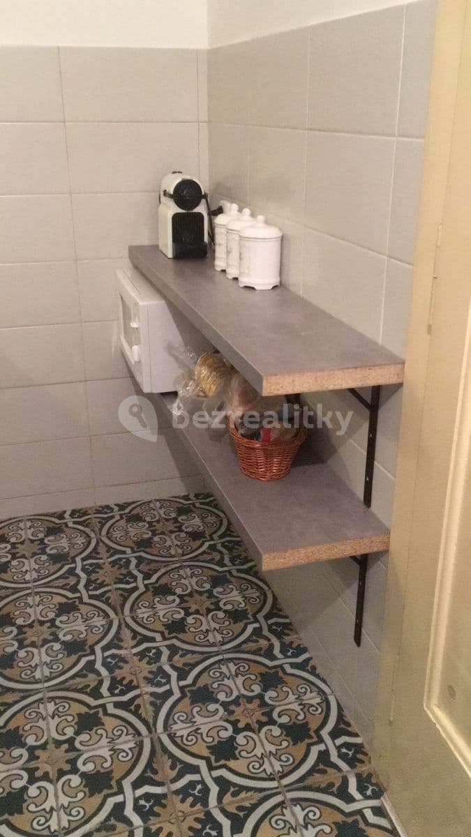 Prenájom bytu 1-izbový 36 m², Kotlaska, Praha, Praha Prenájom bytu 1-izbový 36 m², Kotlaska, Praha, Praha
