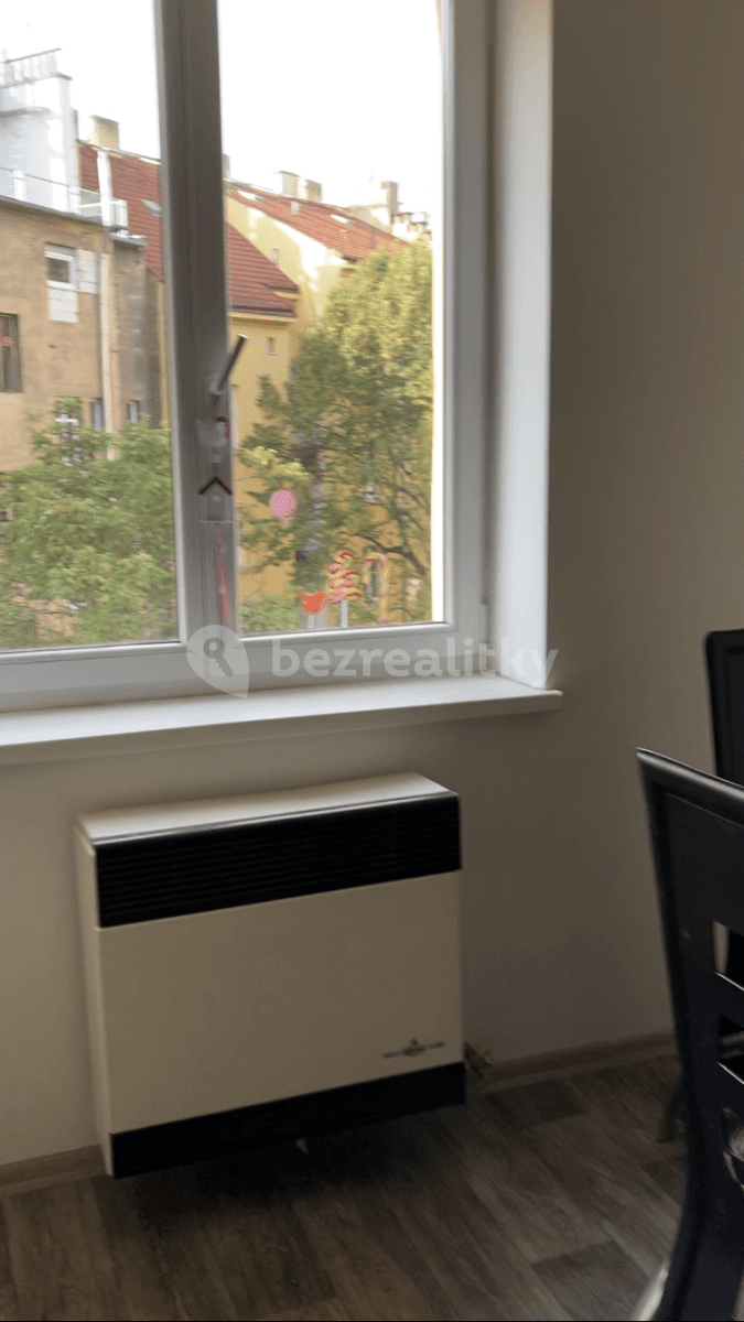 Prenájom bytu 1-izbový 36 m², Kotlaska, Praha, Praha Prenájom bytu 1-izbový 36 m², Kotlaska, Praha, Praha