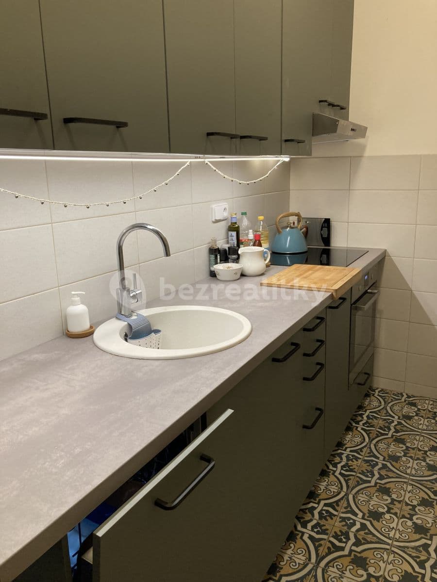 Prenájom bytu 1-izbový 36 m², Kotlaska, Praha, Praha Prenájom bytu 1-izbový 36 m², Kotlaska, Praha, Praha