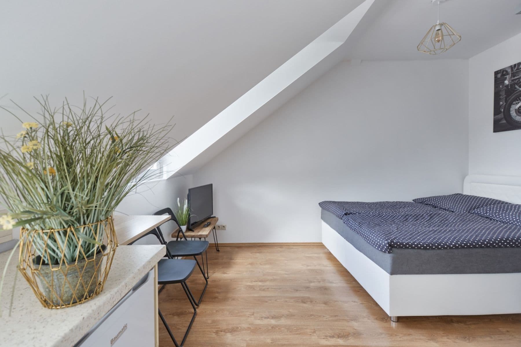 Prenájom bytu 1-izbový 31 m², Ondřejská, Karlovy Vary, Karlovarský kraj Prenájom bytu 1-izbový 31 m², Ondřejská, Karlovy Vary, Karlovarský kraj