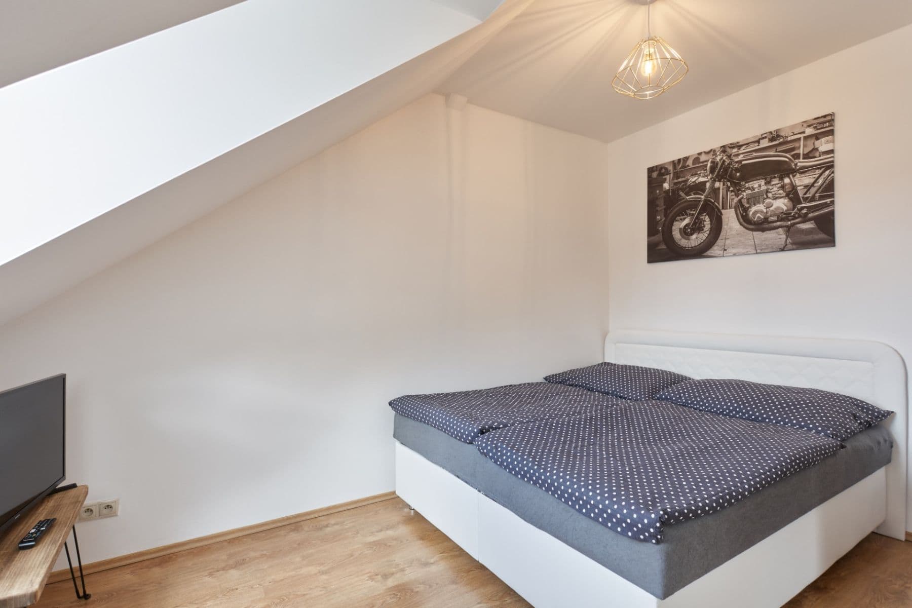 Prenájom bytu 1-izbový 31 m², Ondřejská, Karlovy Vary, Karlovarský kraj Prenájom bytu 1-izbový 31 m², Ondřejská, Karlovy Vary, Karlovarský kraj