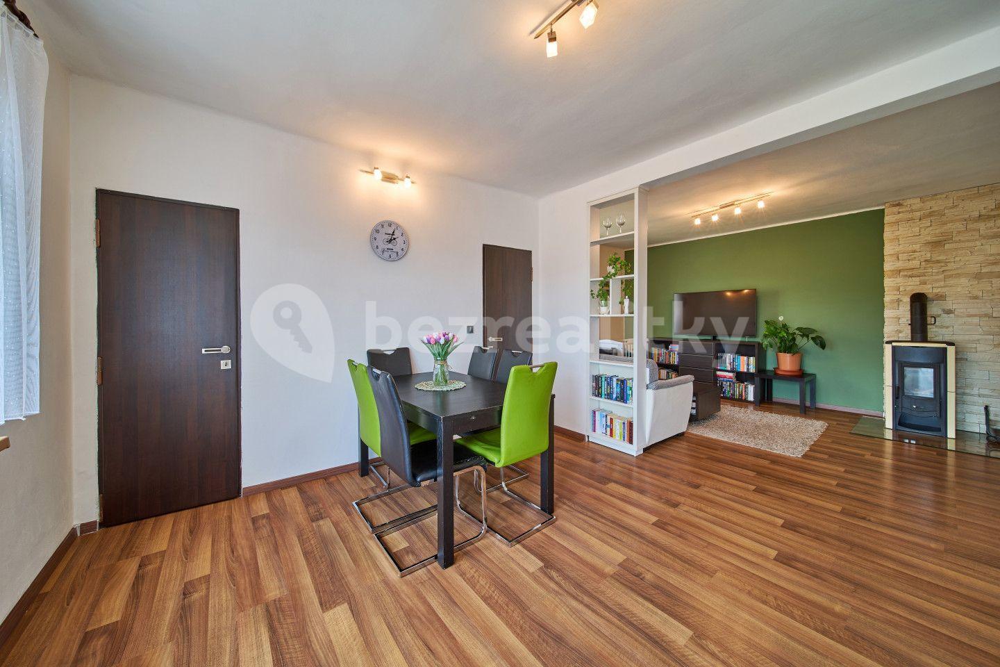 Predaj bytu 2-izbový 80 m², Chotěvice, Královéhradecký kraj