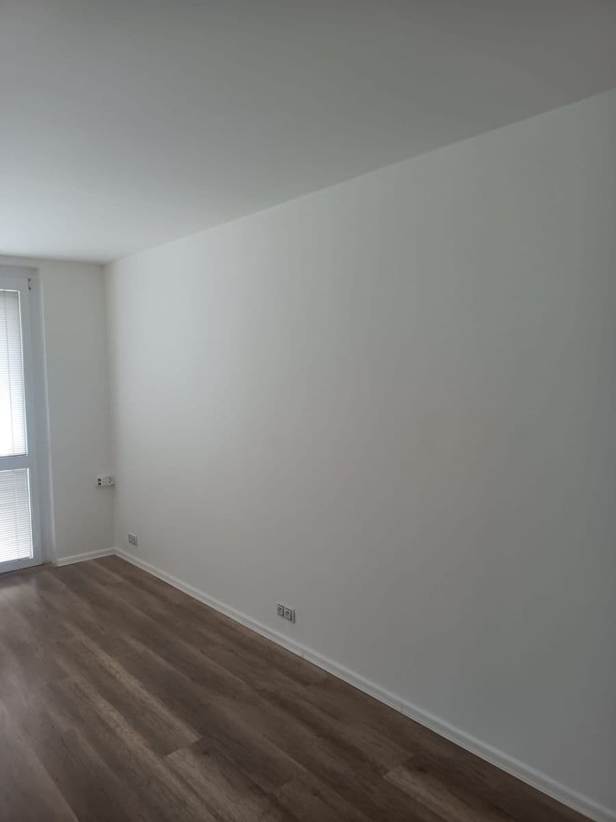 Prenájom bytu 2-izbový 56 m², Vrchlického, Karlovy Vary, Karlovarský kraj Prenájom bytu 2-izbový 56 m², Vrchlického, Karlovy Vary, Karlovarský kraj