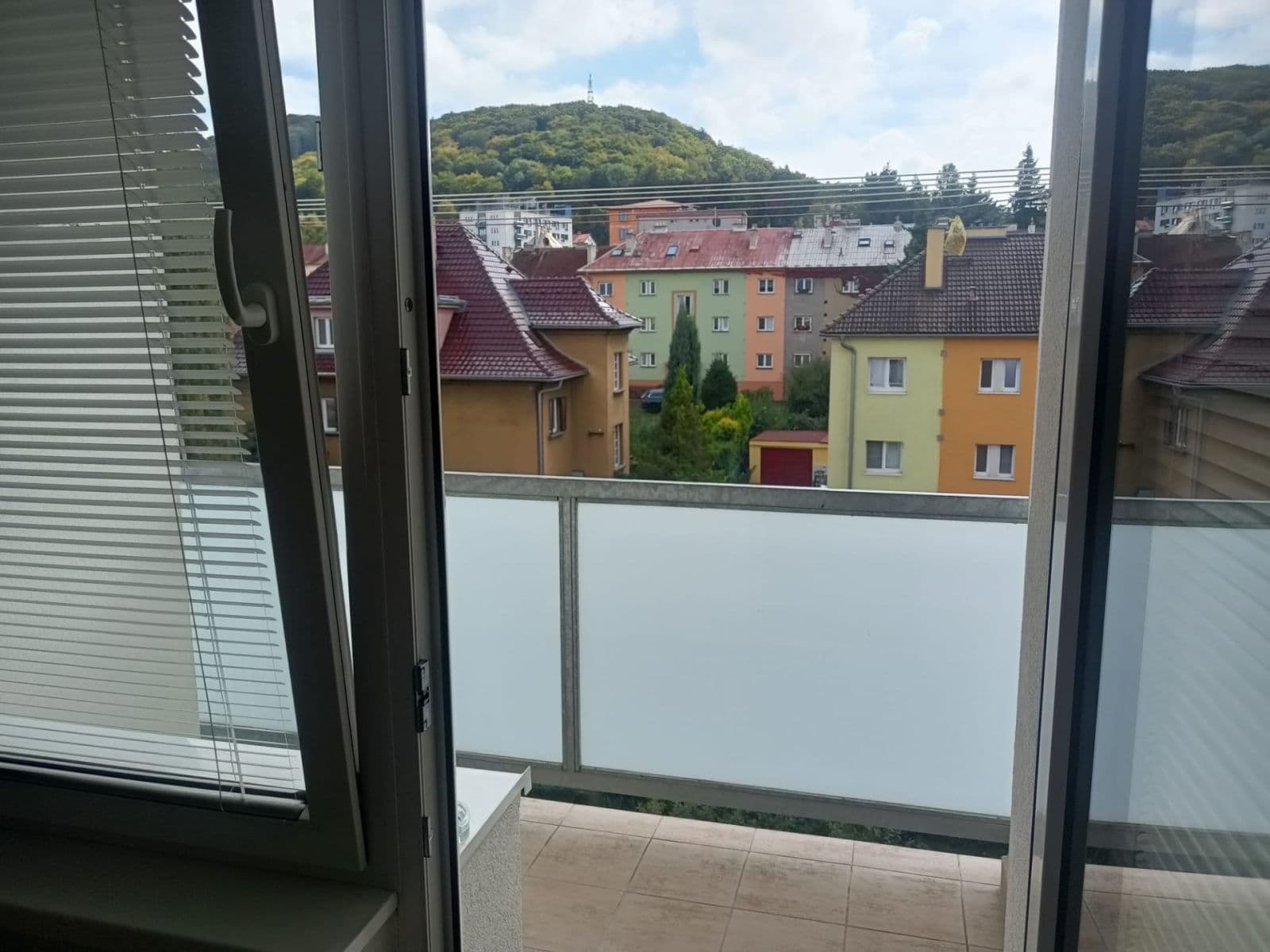 Prenájom bytu 2-izbový 56 m², Vrchlického, Karlovy Vary, Karlovarský kraj Prenájom bytu 2-izbový 56 m², Vrchlického, Karlovy Vary, Karlovarský kraj