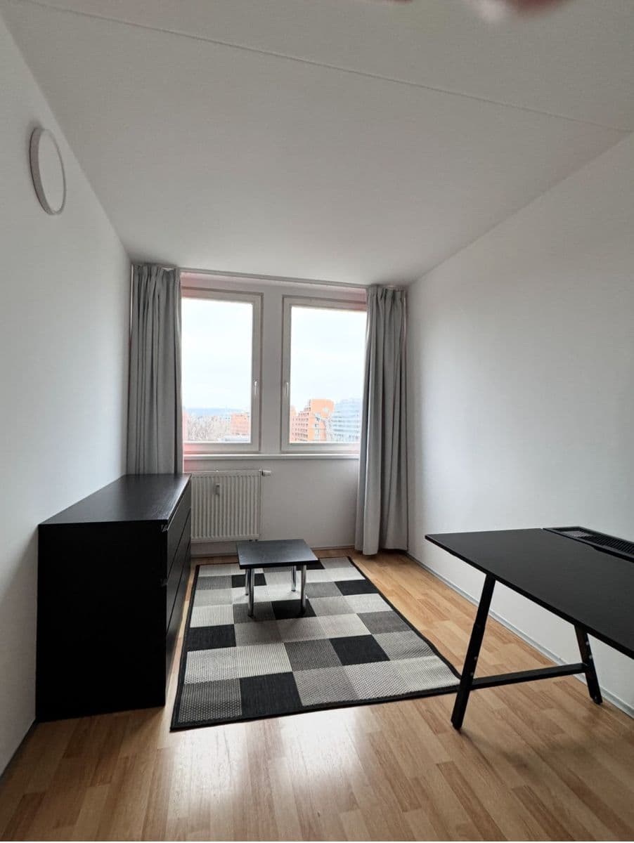 Prenájom bytu 2-izbový 45 m², Molákova, Praha, Praha Prenájom bytu 2-izbový 45 m², Molákova, Praha, Praha