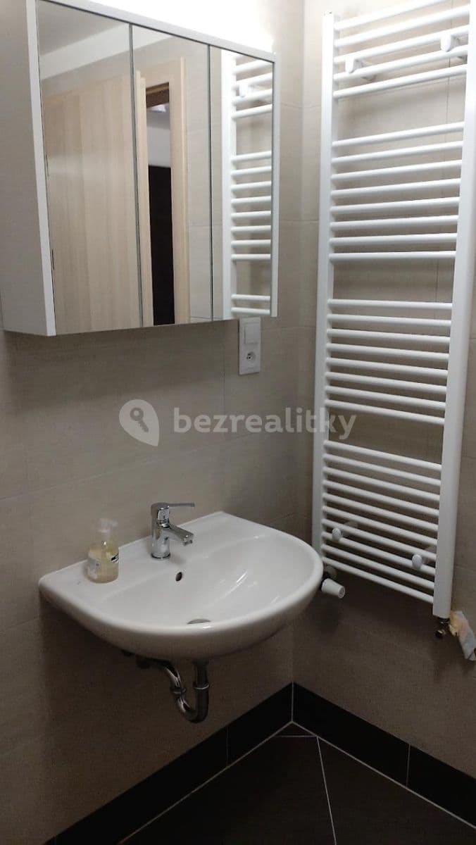 Prenájom bytu 2-izbový 51 m², K Metru, Praha, Praha Prenájom bytu 2-izbový 51 m², K Metru, Praha, Praha