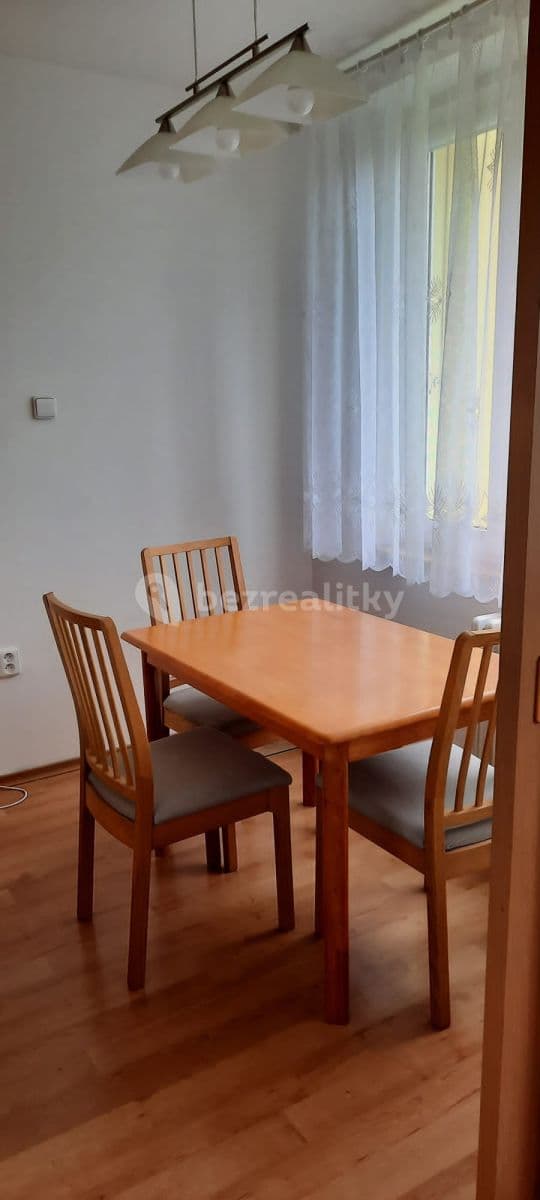 Prenájom bytu 3-izbový 71 m², Na Vyhaslém, Kladno, Středočeský kraj Prenájom bytu 3-izbový 71 m², Na Vyhaslém, Kladno, Středočeský kraj