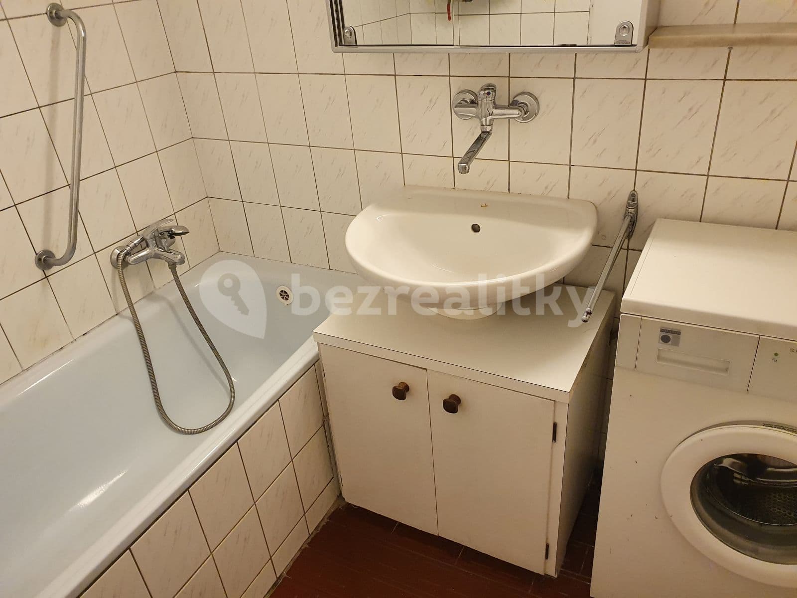 Prenájom bytu 4-izbový 125 m², Otínská, Praha, Praha Prenájom bytu 4-izbový 125 m², Otínská, Praha, Praha