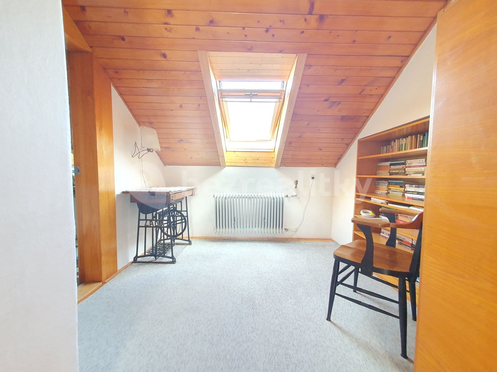 Prenájom bytu 4-izbový 125 m², Otínská, Praha, Praha Prenájom bytu 4-izbový 125 m², Otínská, Praha, Praha