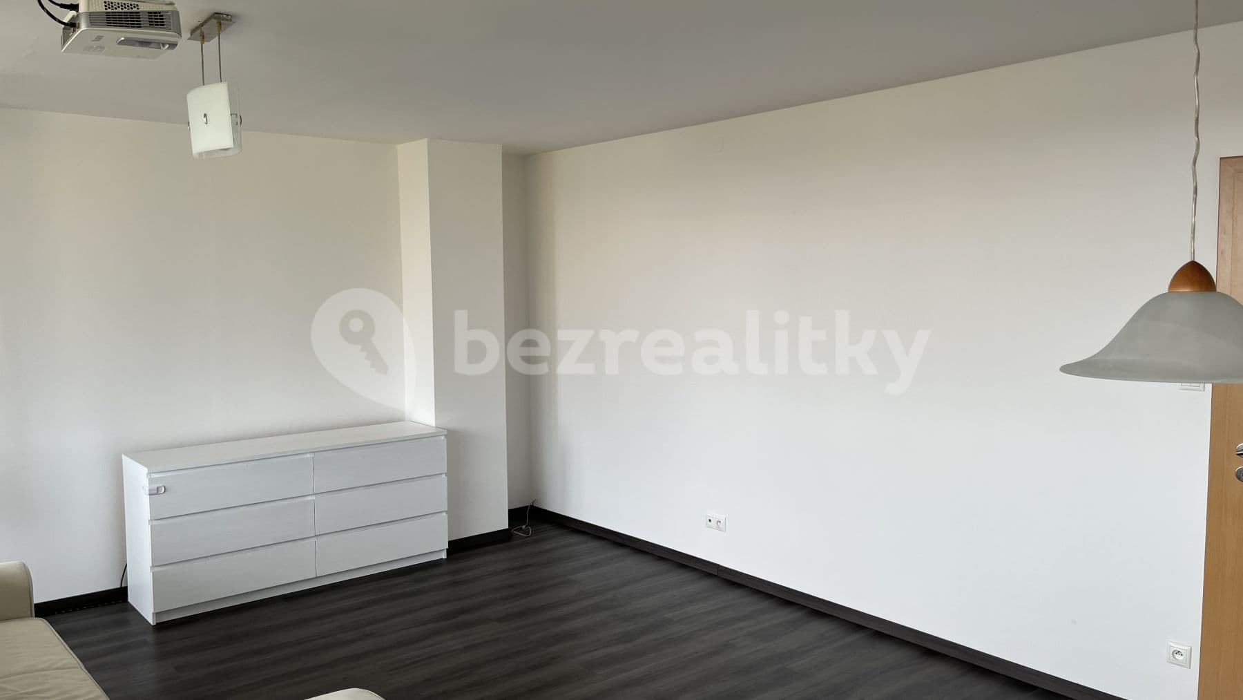 Prenájom bytu 3-izbový 73 m², Pod Altánem, Praha, Praha Prenájom bytu 3-izbový 73 m², Pod Altánem, Praha, Praha