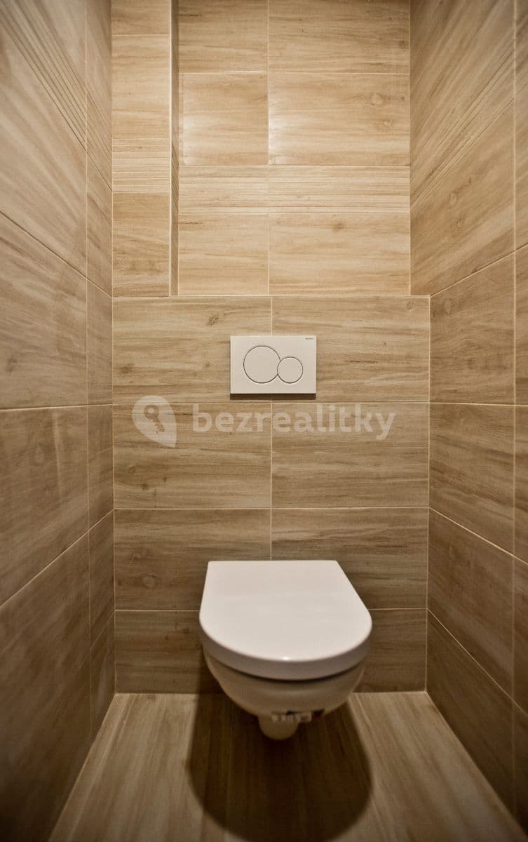 Prenájom bytu 1-izbový 27 m², 4. května, Želechovice nad Dřevnicí, Zlínský kraj Prenájom bytu 1-izbový 27 m², 4. května, Želechovice nad Dřevnicí, Zlínský kraj