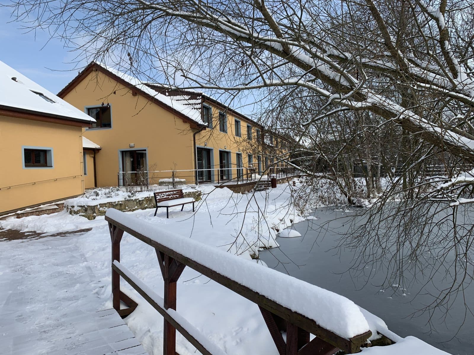 Prenájom bytu 1-izbový 34 m², Brázdim, Středočeský kraj Prenájom bytu 1-izbový 34 m², Brázdim, Středočeský kraj