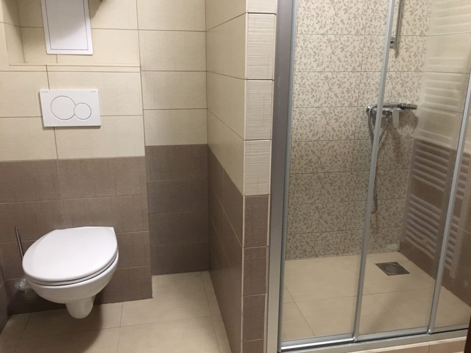 Prenájom bytu 1-izbový 34 m², Brázdim, Středočeský kraj Prenájom bytu 1-izbový 34 m², Brázdim, Středočeský kraj