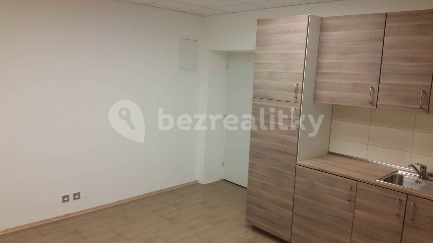 Prenájom bytu Garsoniéra 20 m², Buzulucká, Praha, Praha Prenájom bytu Garsoniéra 20 m², Buzulucká, Praha, Praha