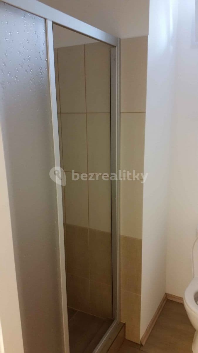 Prenájom bytu Garsoniéra 20 m², Buzulucká, Praha, Praha Prenájom bytu Garsoniéra 20 m², Buzulucká, Praha, Praha