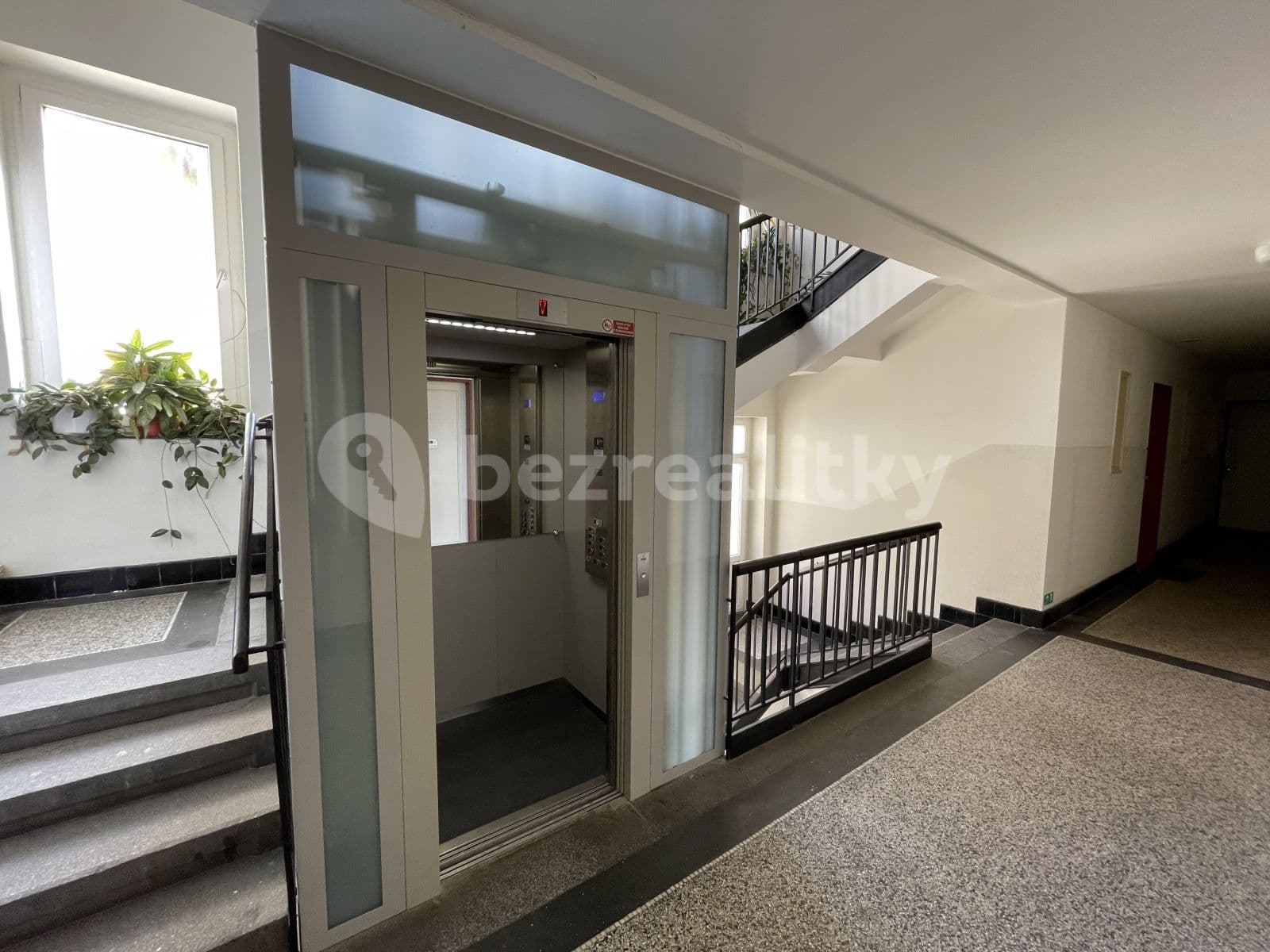 Prenájom bytu 2-izbový 74 m², Ondříčkova, Praha, Praha Prenájom bytu 2-izbový 74 m², Ondříčkova, Praha, Praha